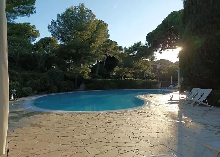 Front De Presqu Ile De Giens *