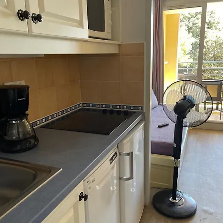 Front De Presqu Ile De Giens Lägenhet *